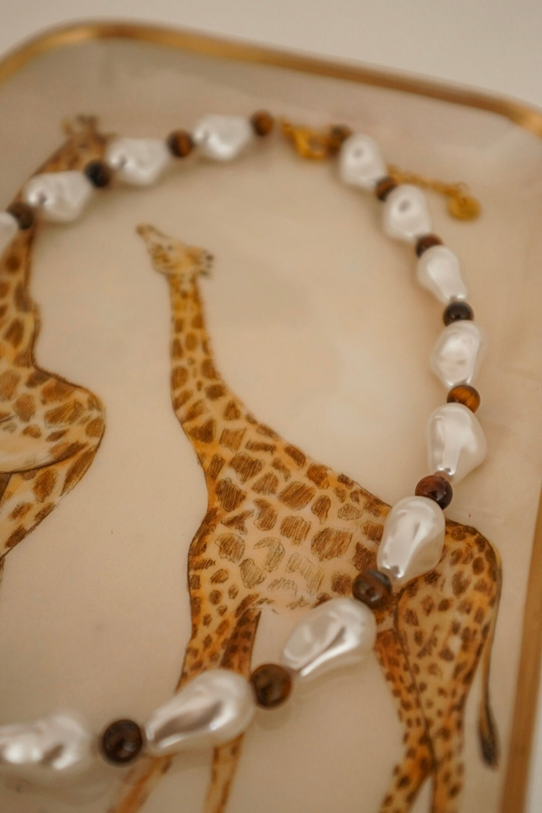 Colar Pérolas e Olho de Tigre