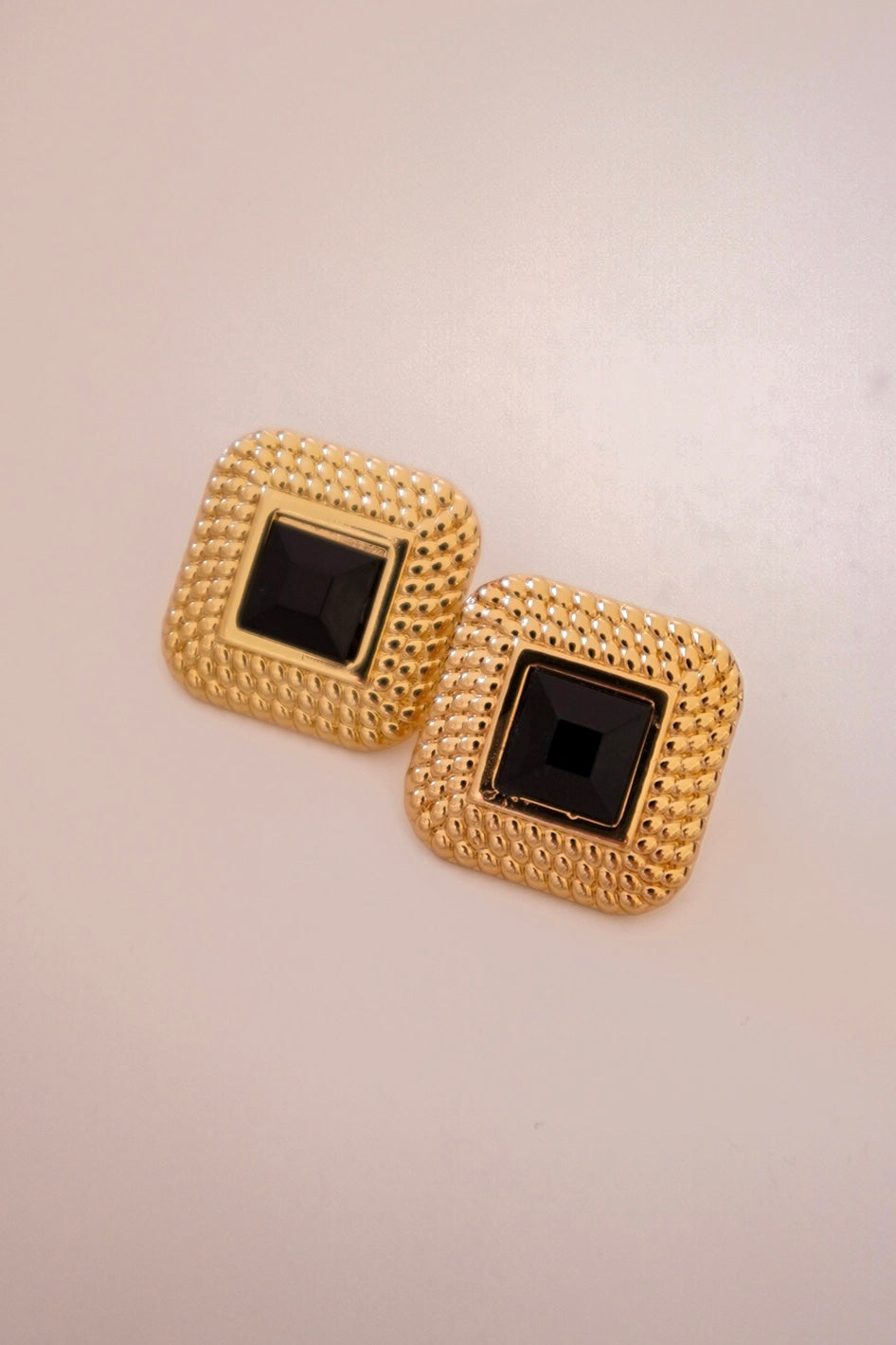 Brincos Vintage Preto