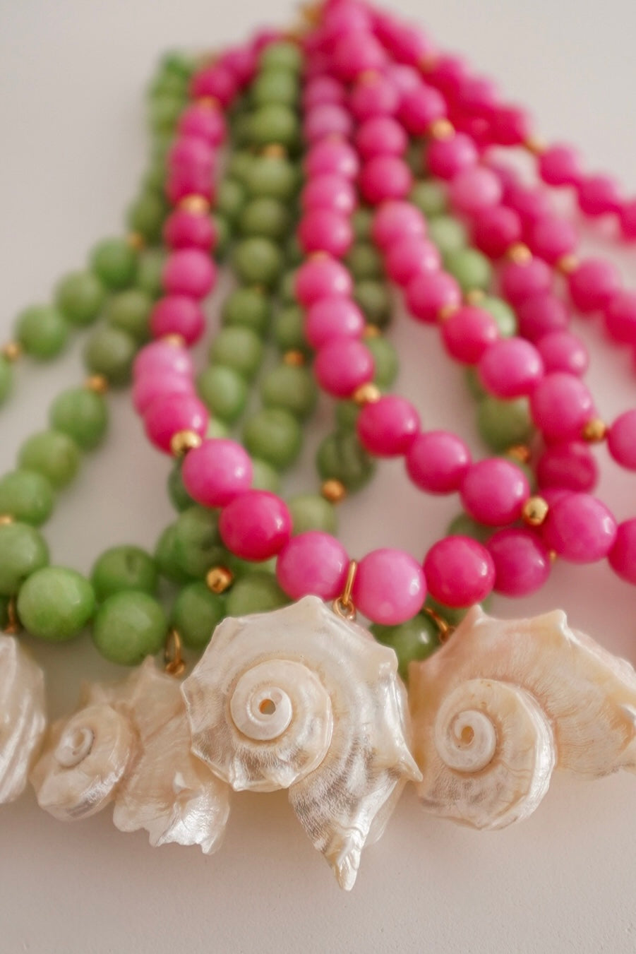 Colar Pedras Naturais Caracol